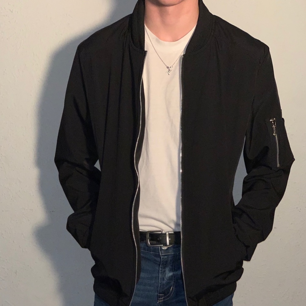 Black Bomber🖤